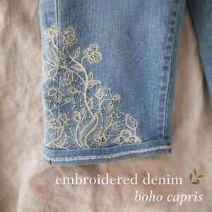 Nine West Chrystie Capri Jeans – Floral Embroidered Floral Hem Boho Womens 14